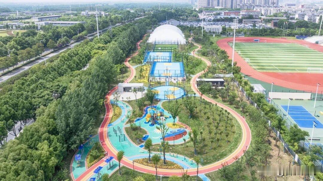 合肥北部新地标！庐阳再添休闲好去处

庐阳区清河路体育公园，该公园坐落于庐阳经开