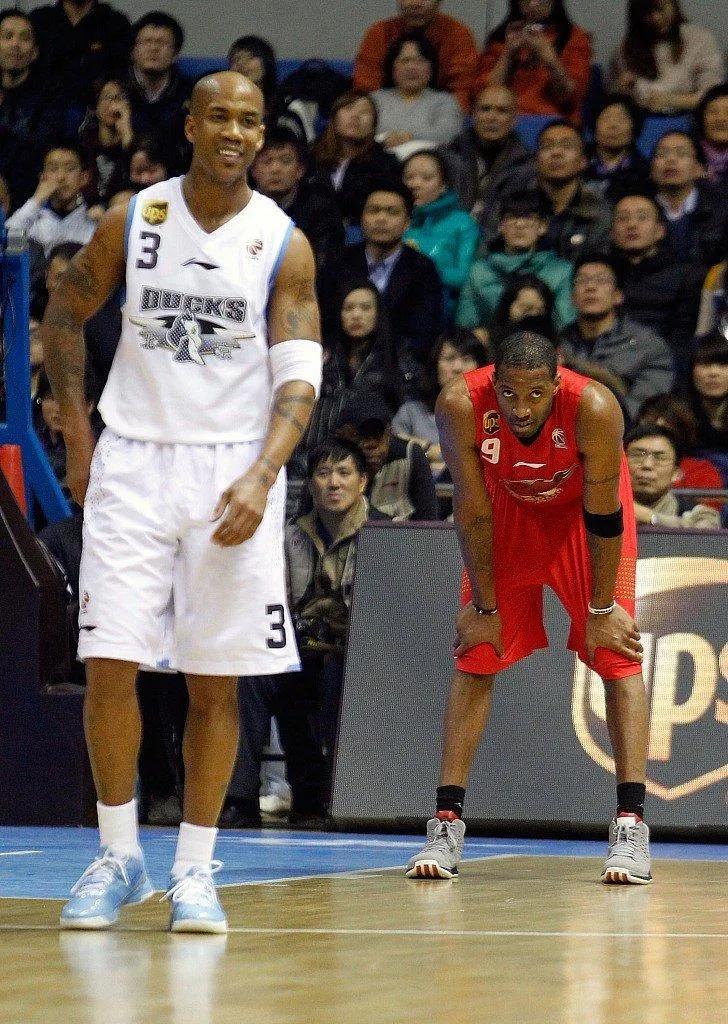 CBACBA，这批外援们也确实很不错呀，表现非常亮眼，同时也增加了CBA的比赛激