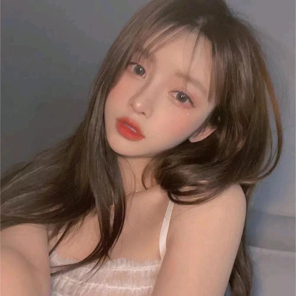 💗 温柔甜美的少女，散发着迷人的魅力，每一个眼神都让人心动不已！少女感笑容 少