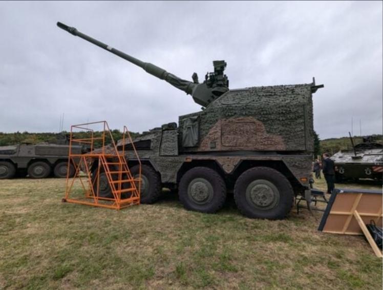 英国砸5200万英镑买德国黑科技炮，射程70公里碾压俄军

据《简氏防务周刊》消