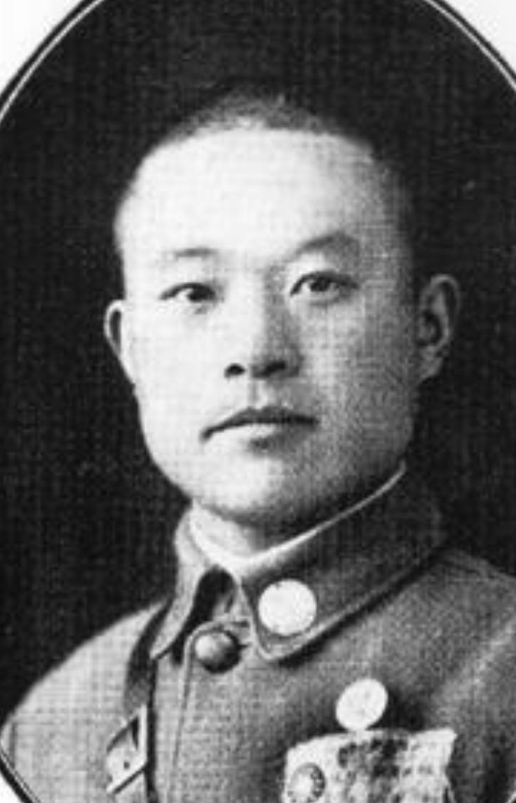 秦庆武（1903—1937），湖南浏阳人，国民革命军第70军19师113团上校团