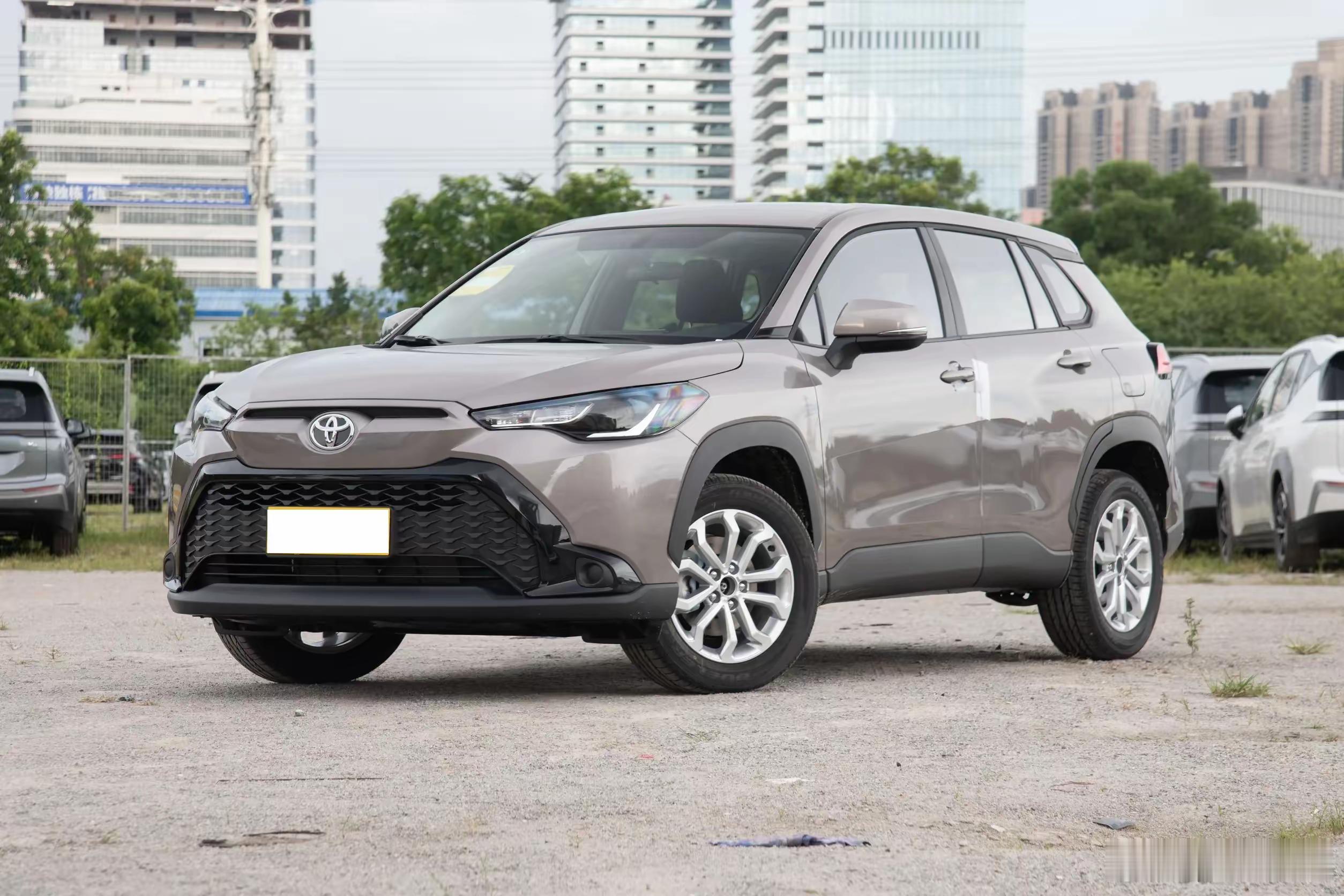 汽车[超话]  广汽丰田锋兰达降价策略：广汽丰田锋兰达紧凑型SUV，起步价12.