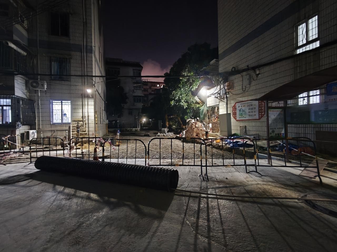 你发现没？身边总有些扎心的事儿——你掏心掏肺对人好，人家未必当回事；可要是你身上