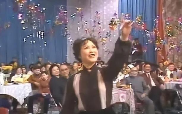 李谷一发文回忆春晚生涯：这封信，值得我们一边放歌一边读

除夕夜的客厅，总萦绕着