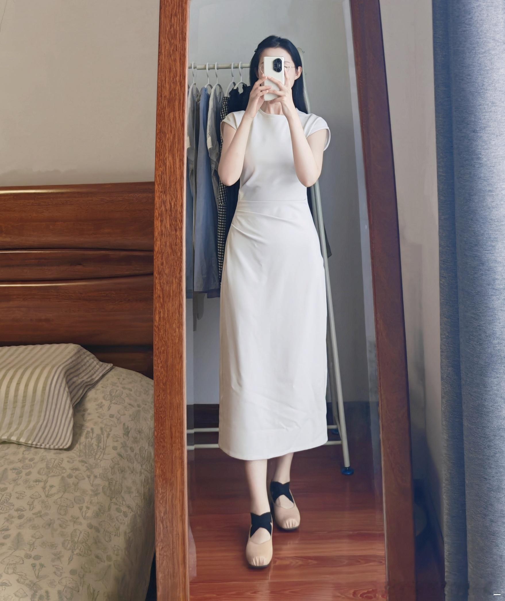 ootd|上周日把崽崽送去一个夏令营，偏管理和锻炼的那种～收到传回来的照片，每天