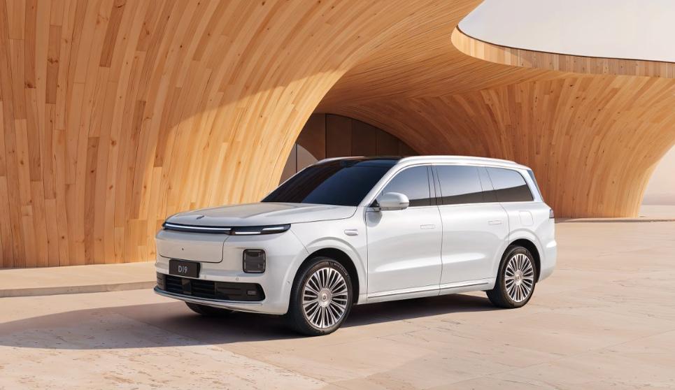 大唐续航950km"和"零跑D19算力1280TOPS，到底选哪个？
 
这个问