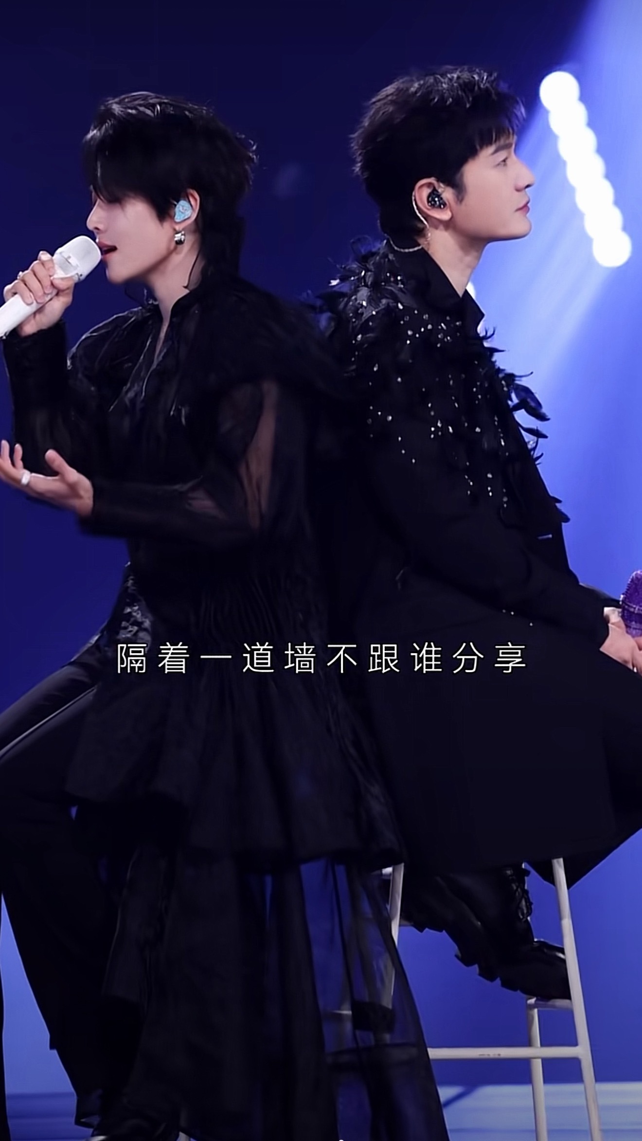 侧脸好看是因为衣服纱质柔美妆发不能看 