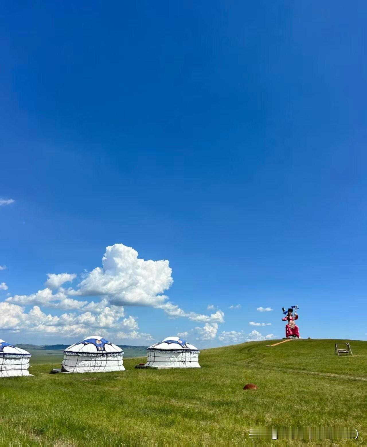 a股市场热点正在悄悄转变，
前期暴涨，获利盘丰厚的科技板块，主力资金有序撤退，并