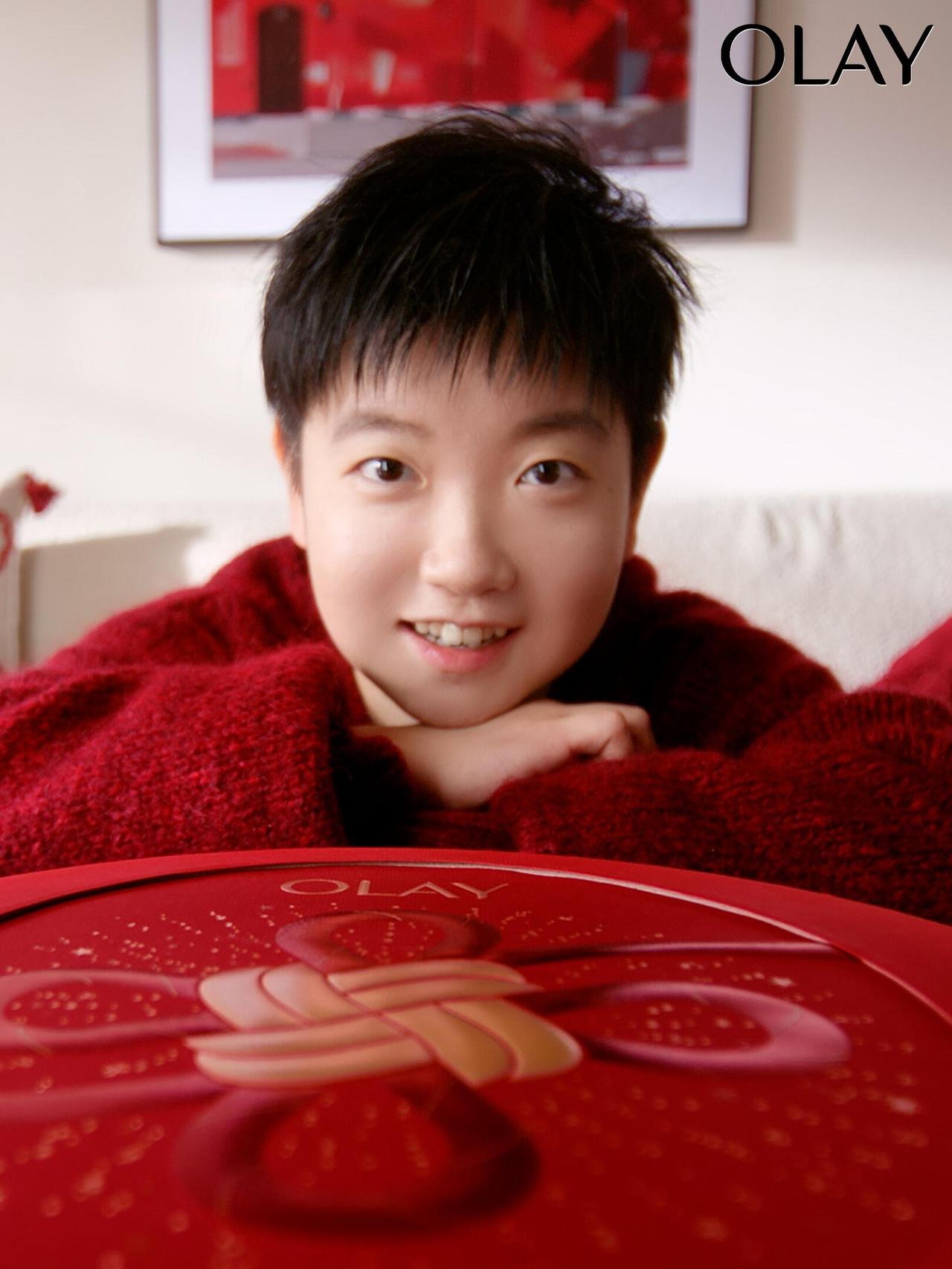 孙颖莎过分的可爱，这是自己发的宣传片！
红色系列，乖孩子，青春永不褪色，热烈而真