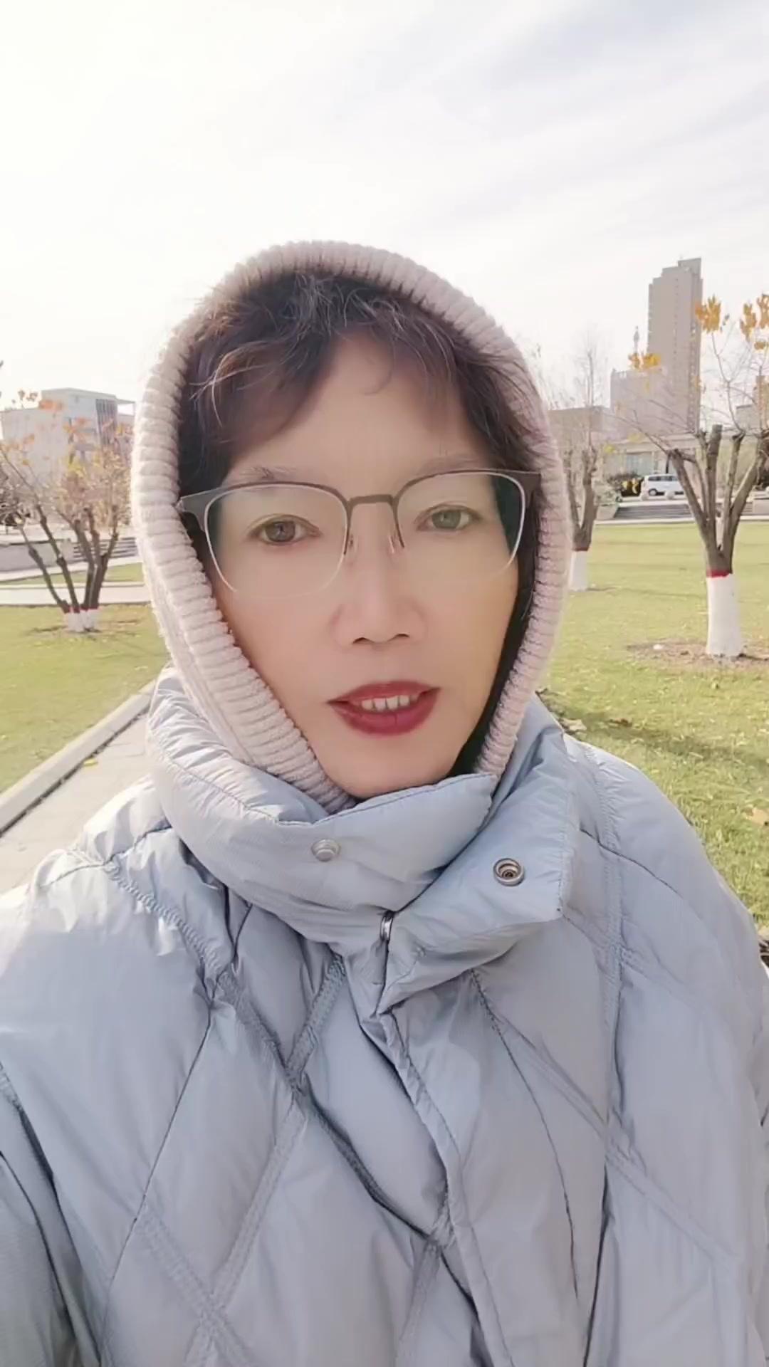 🌿心情好是最大的养生，情绪内耗才是最伤身体的。别让在意的人和事，成为折磨自己的