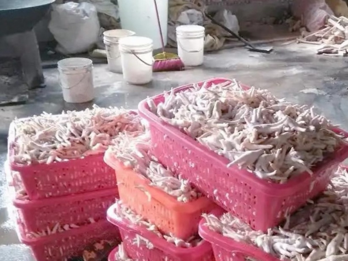 漂白鸡爪企业致歉这个鸡爪企业的道歉声明，都不如小学作文水平高。没看到任何悔改的意