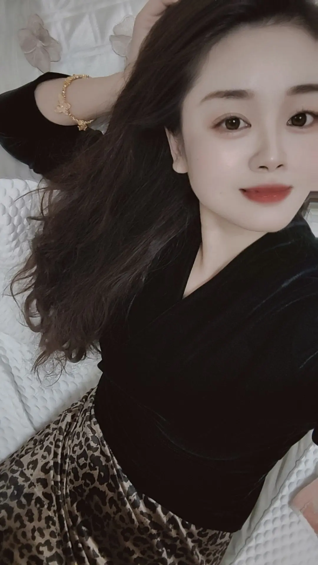 是歌好听，还是回忆加了分？烟火人间各有遗憾，愿我们只记欢喜，不记忧愁