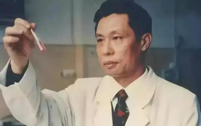 1984年，叶剑英的肺病急剧恶化，情况不容乐观，正当中央准备为叶剑准备后事的时候