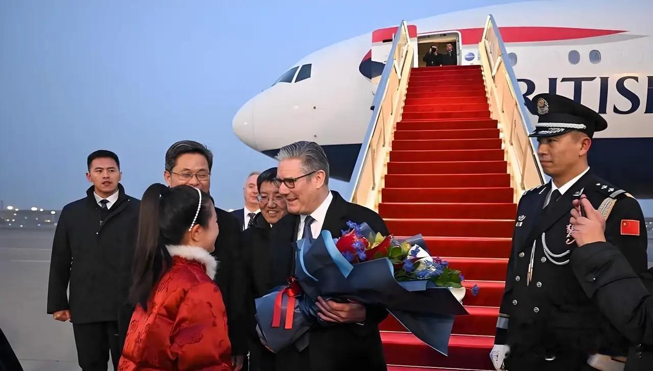 美媒：这次访华，才知道中国有多先进！

最直观的冲击，肯定是基建和交通。代表团里