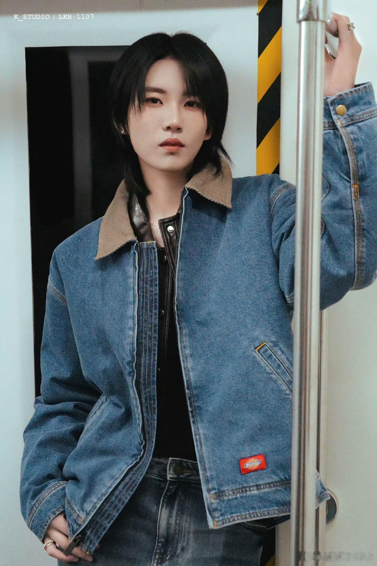 陆柯燃呕吐舞0帧起手 今天是陆柯燃的生日，舞台上的他永远充满了能量和活力。不管是