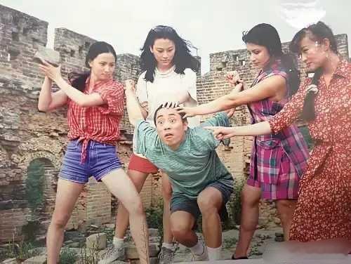 1995年，张艺谋赴电影学院甄选女演员，还玩挺开你们认出了谁 