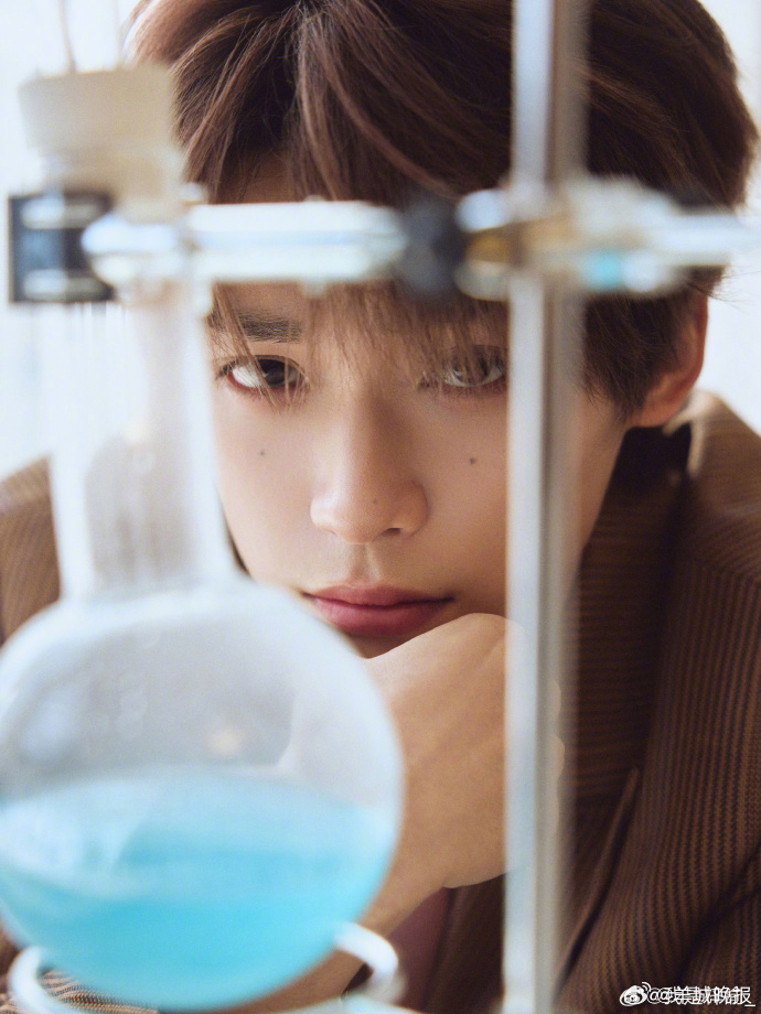 【#梓渝情人节写真#，你有被惊艳到吗？】于2026年情人节（2月14日）发布了以