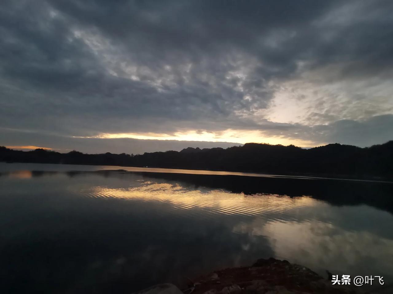 当你的耳朵，每天听到的是，诅骂声，埋怨声，哭啼声，……，那么，你一定生活在一个劣