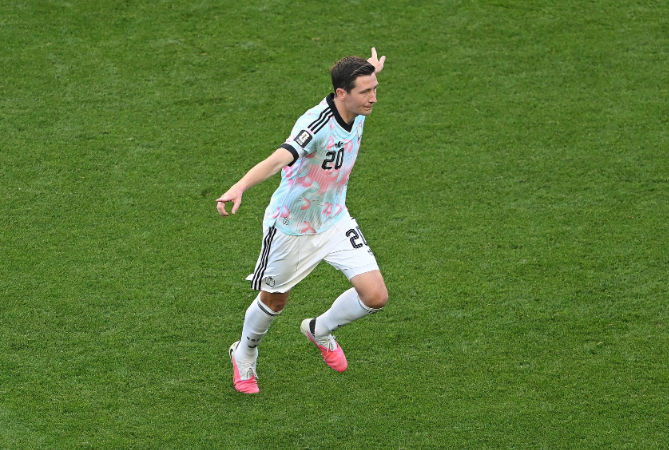 7月7日讯 今天，比利时在世界杯4-1大胜美国，赛后比利时球员汉斯·范纳肯接受了