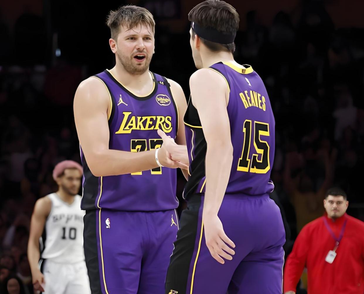 实话实说，东契奇、里夫斯的受伤，湖人已经做好了3种放弃
1、放弃西部第3的位置，