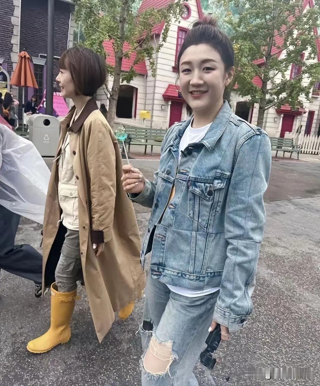 拿了奥运冠军的陈梦显然心情大好#路人眼中的陈梦# #最初的陈梦# #陈梦太美了#