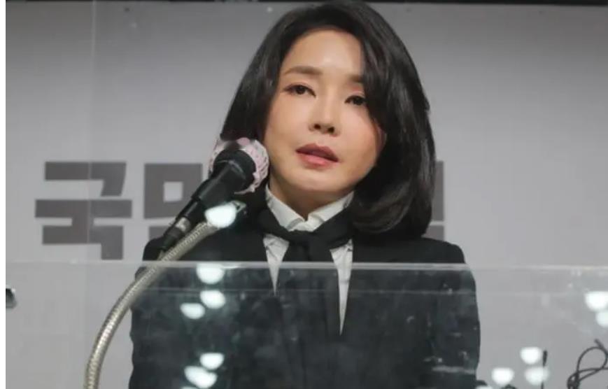 真是痛打落水狗。韩国新上任总统李在明开始彻底“图穷匕首见”，对前总统尹锡悦进行清