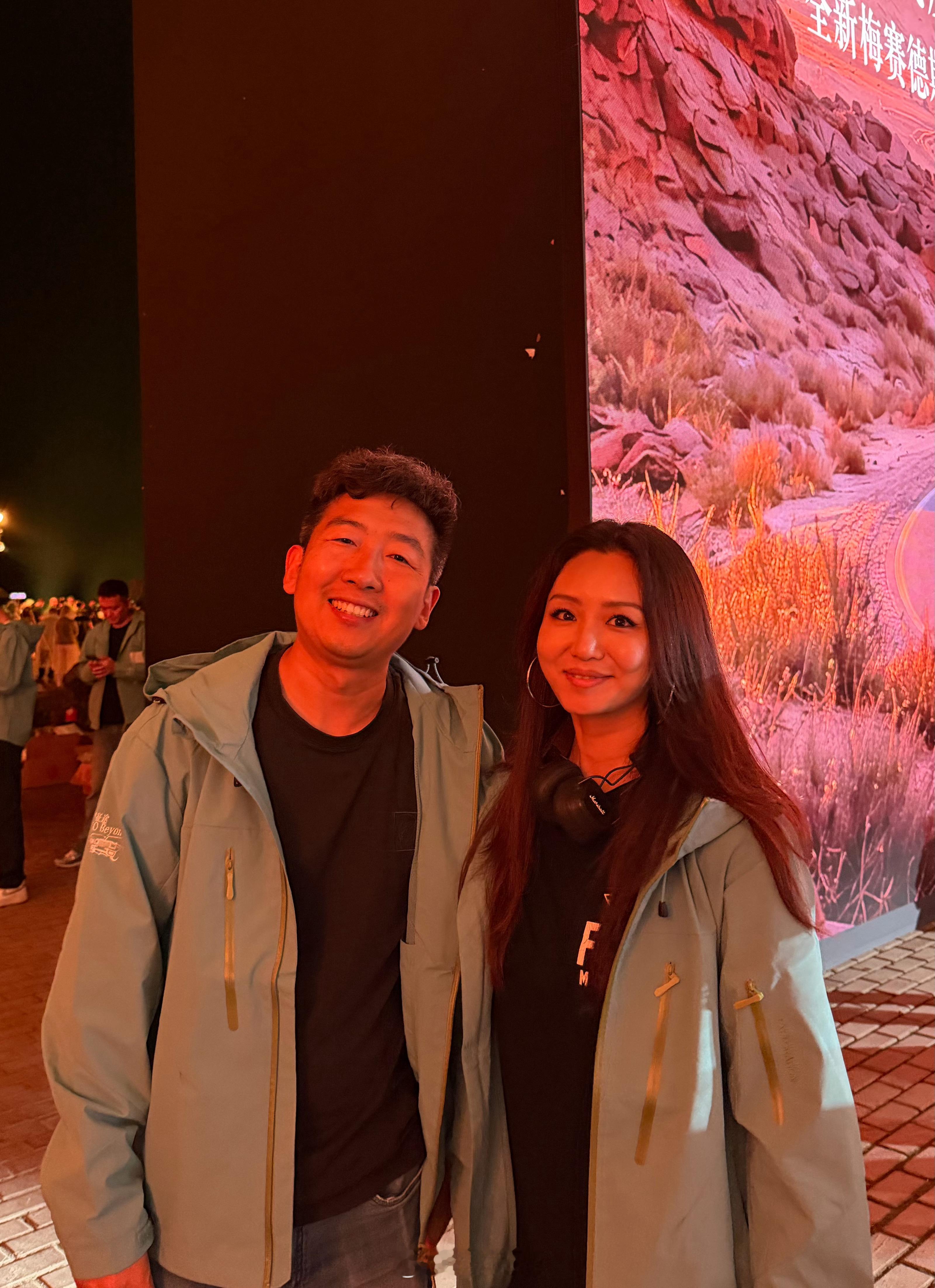 对不起了，在王千源给你点赞的时候，你家主持人已被我发展成女粉丝[doge] ​​
