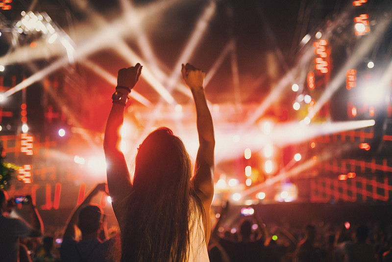 广东女生5天5城追演出 奔赴热爱的女生永远自带光芒✨五天五城连轴奔赴，跨越山海只