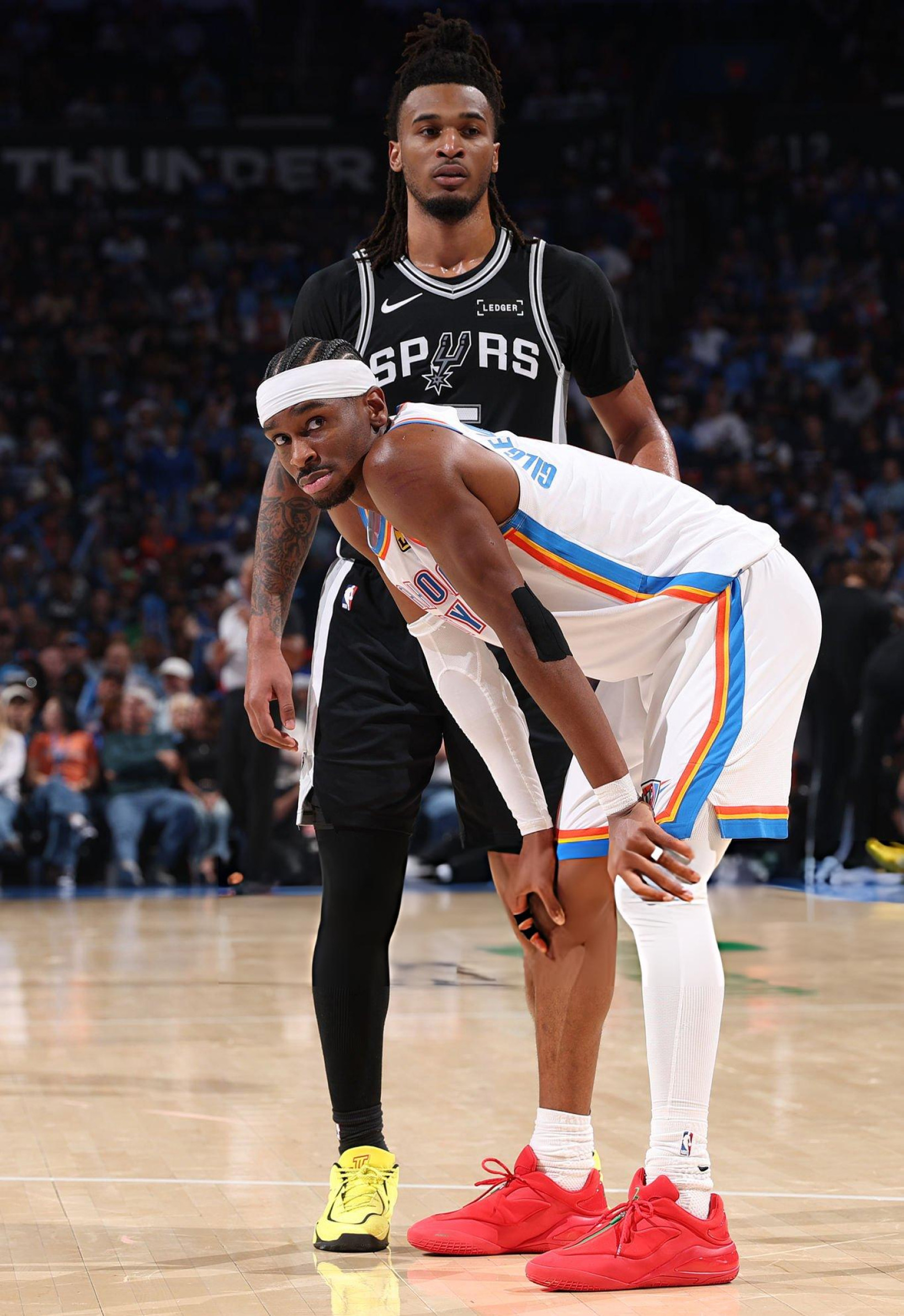 雷霆3-0勇士马刺3-0雷霆勇士2-0马刺新赛季篮不住我的观赛搭子