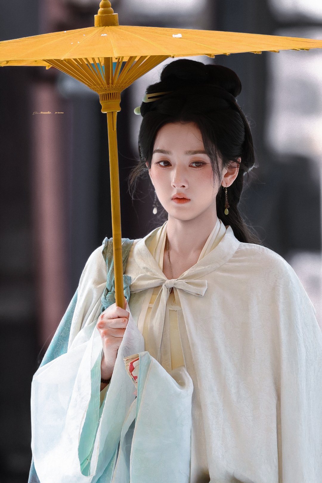 豆包给95花选四大名著角色哎呦喂！宋祖儿还是美的太权威了，颜好演技好，这个封面深