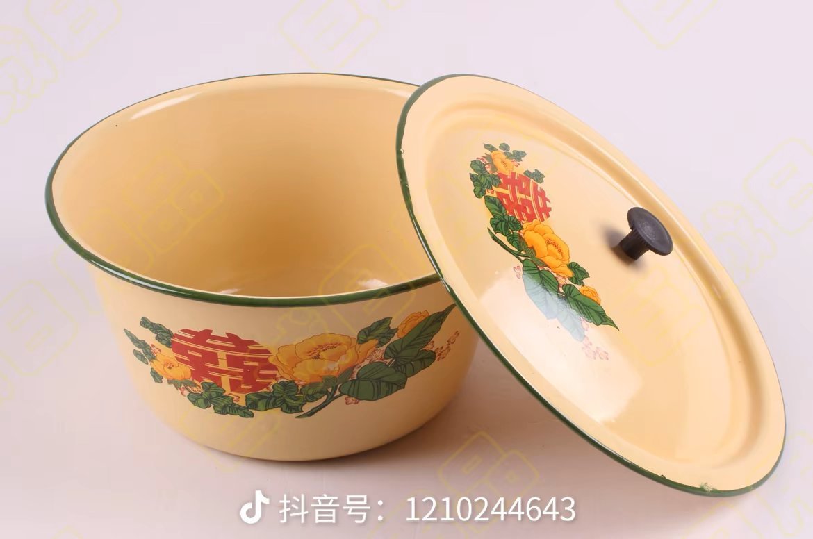 有没有和我一样，熬猪油不放水不放佐料，就干熬的。[允悲] #明年6月到9月没有任