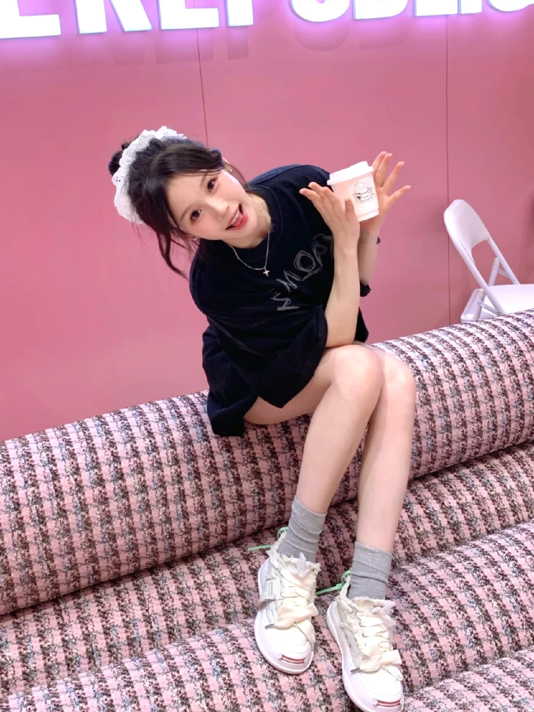 舔了下嘴唇 果然是甜妹⌇🎀