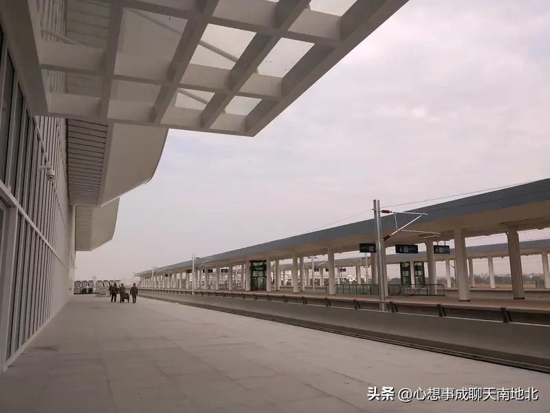 离市区最远的十个高铁站
 
1. 安化站（湖南益阳安化县）：距安化县城约117公