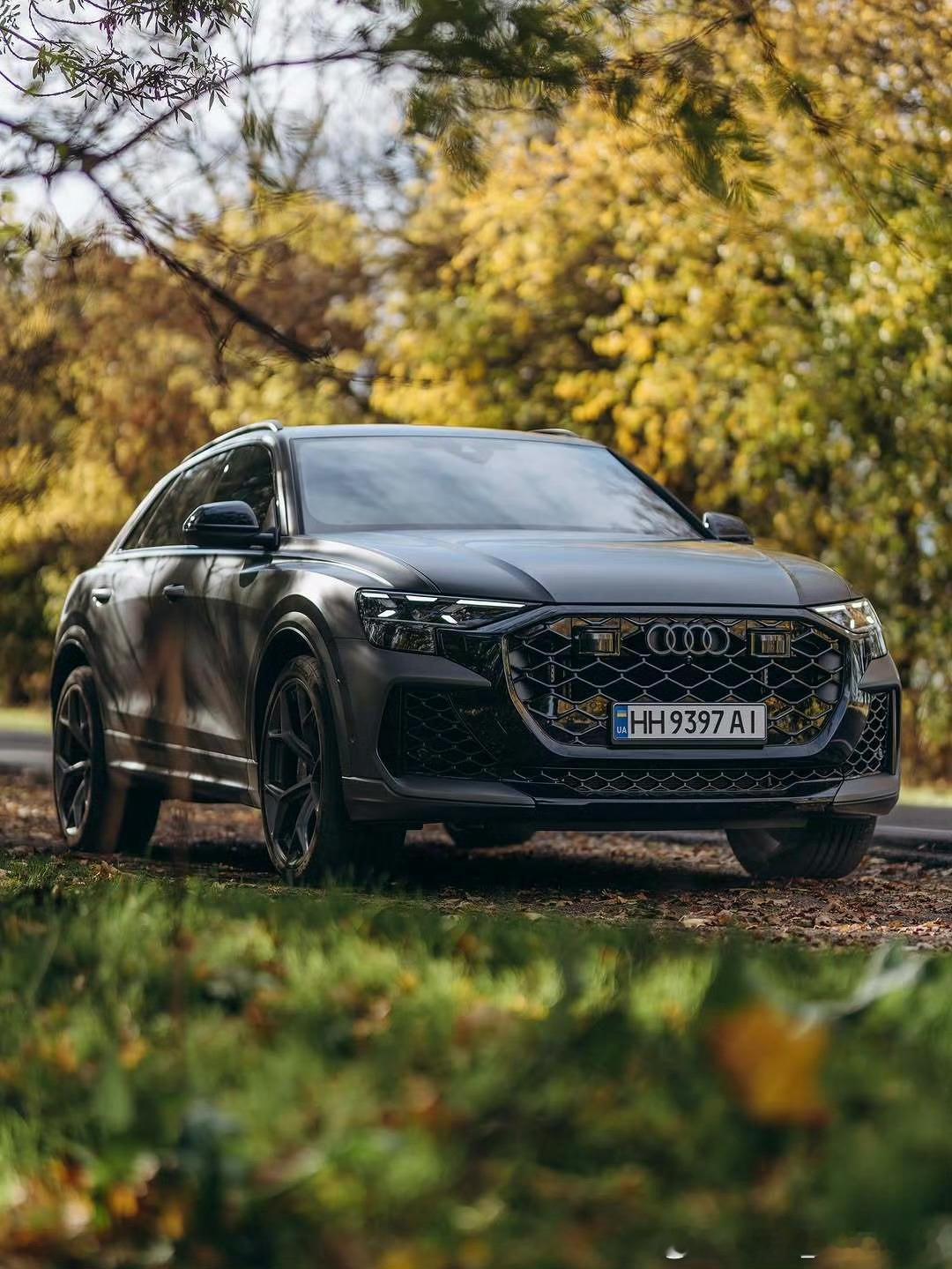 虽然身处新能源时代，但是看到燃油性能车的那一刻，还是会心潮澎湃