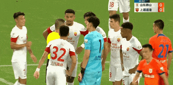 张雷是上海海港搬来的救兵吗？山东泰山0:1上海海港的三个问题:
  1、张雷协助