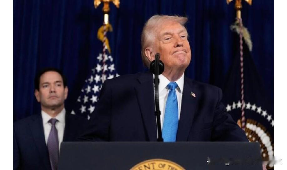 特朗普称新的针对哥伦比亚的军事行动听起来不错。
路透空军一号1月4日电——美国总