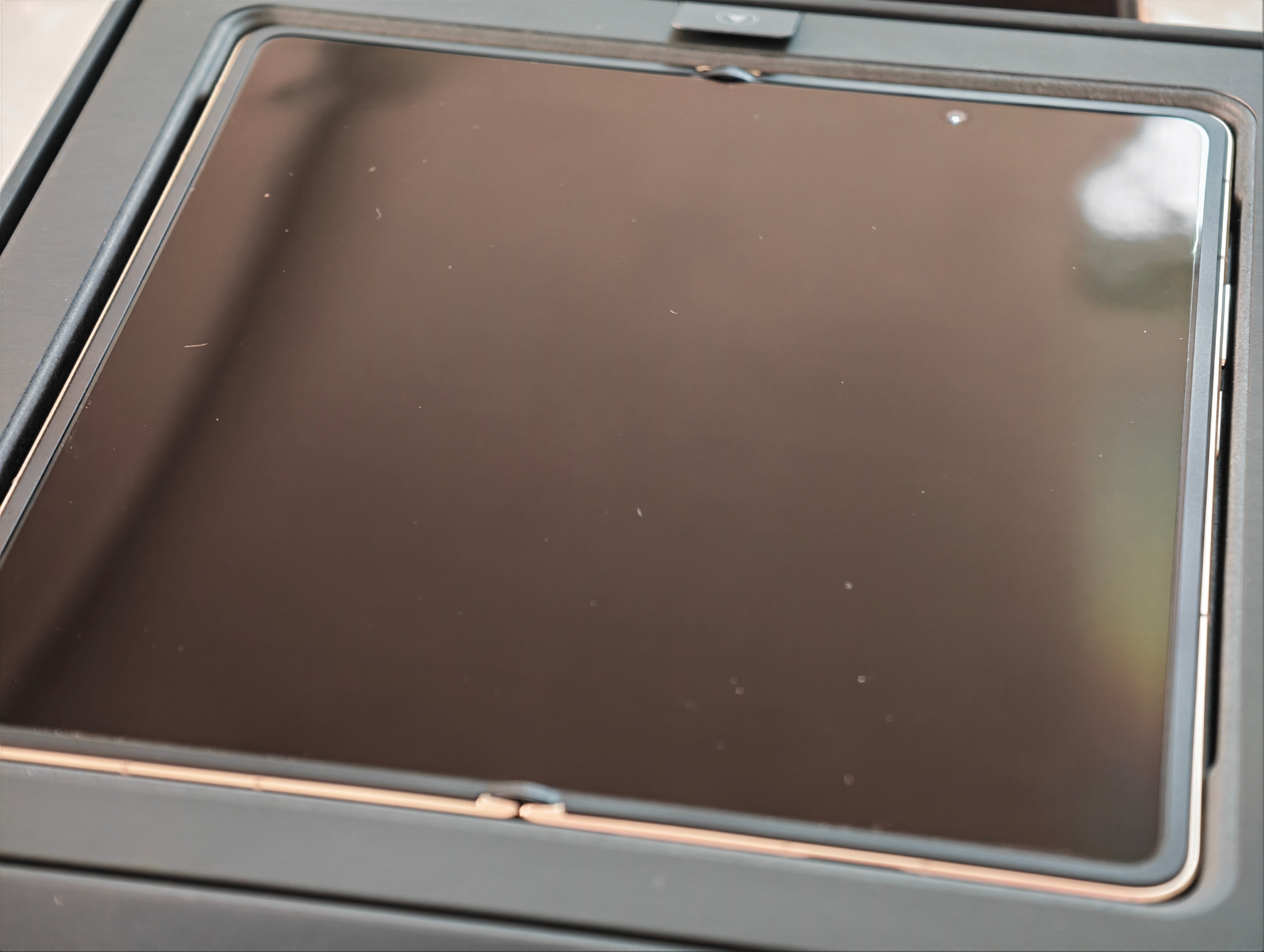 这折痕我觉得还行吧