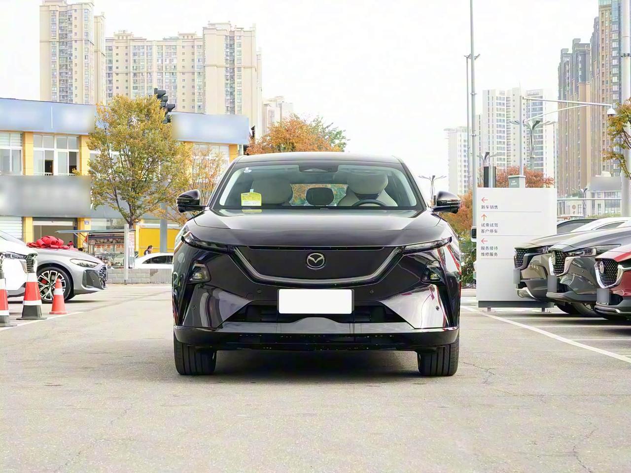 长4米9+无框车门，一车双动力，堪称最美SUV国内车型中，要说颜值这块，马自达绝