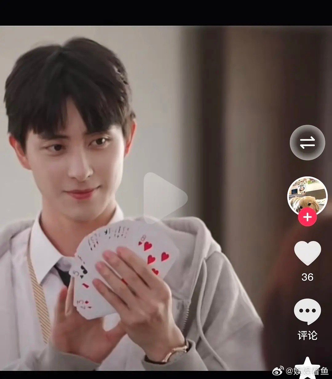 敖瑞鹏现代剧里也太一般了，没了古偶的浓妆和厚滤镜加持真实面目都展现出来了 ​​​