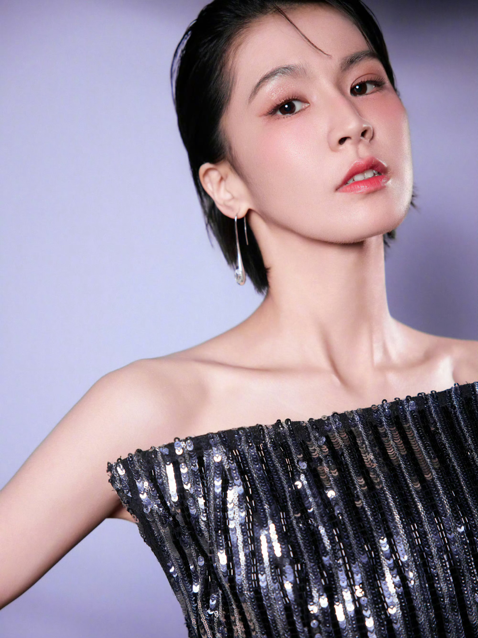 曾沛慈超like内娱女星第二恭喜曾沛慈获得浪姐总冠军，人气值和实力并存的pets