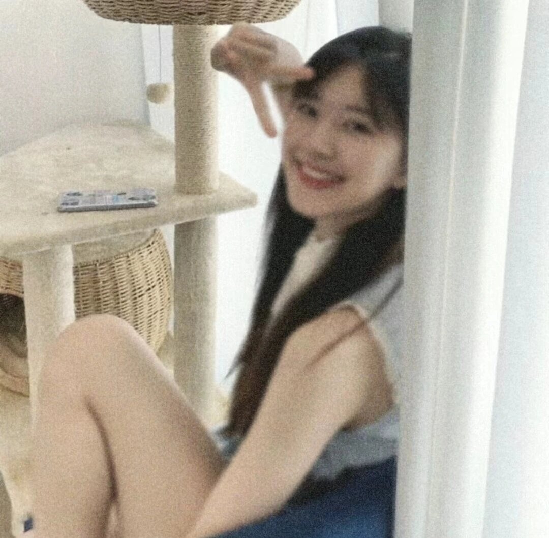 赵露思  头像#无水印头像# ​​​