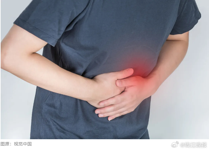 【#男子爱抽烟三餐不定时胃炎变成癌#，胃癌已列杭州男性恶性肿瘤发病前五位，胃炎癌