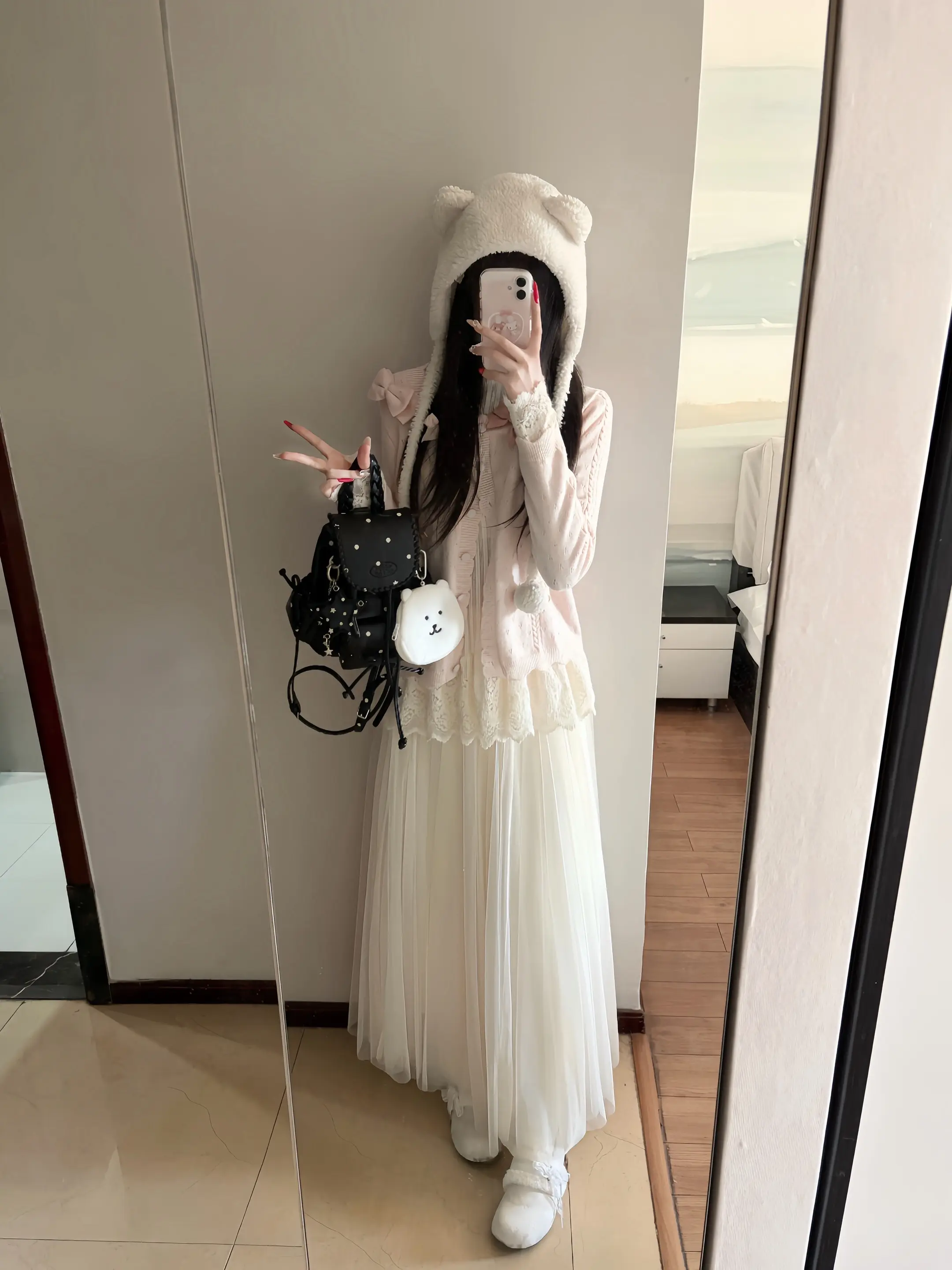 你拼命想摆脱的孩子气 是我疯狂想挽留的东西