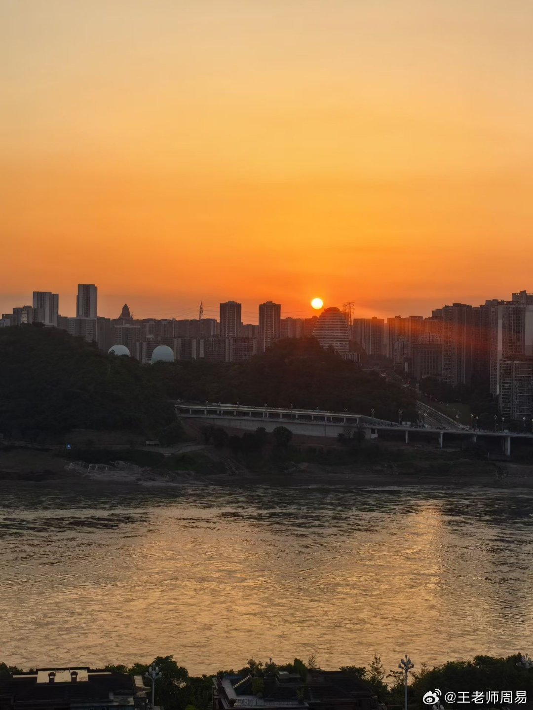 人心死，道心生胡思乱想的心就是人心什么都不想清净无为的就是道心人心皆是因缘而生生