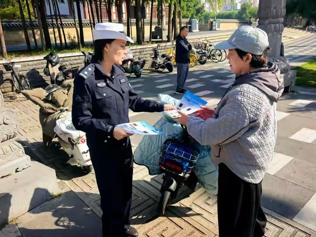 电动车、三轮车笑了！免费上牌、不禁不罚，上牌、上路、用车都有好消息  来源：警营