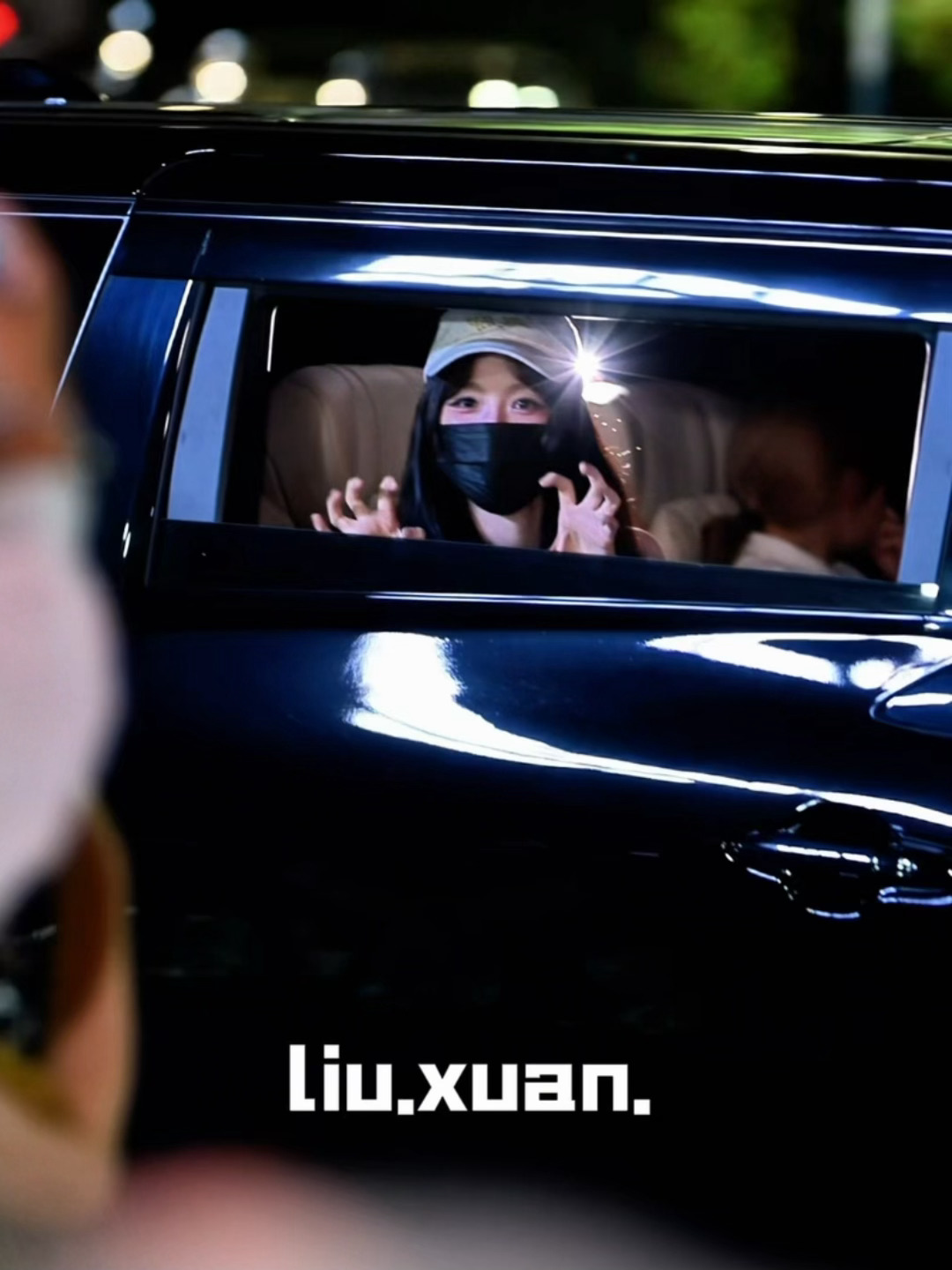 小猫咪亮出猫爪！嗷呜嗷呜🐱虞书欣