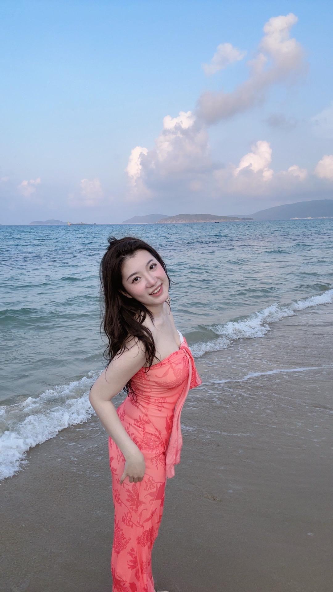 blue sea and me 🐚🩵🏝️🪼🫧