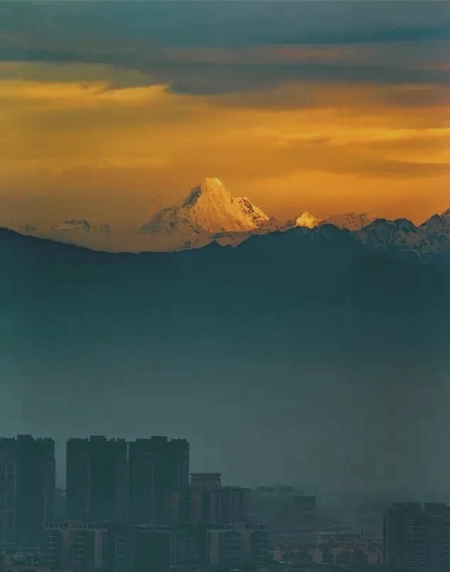 转：在成都能看见雪山成为一种时尚[話筒] ​​​