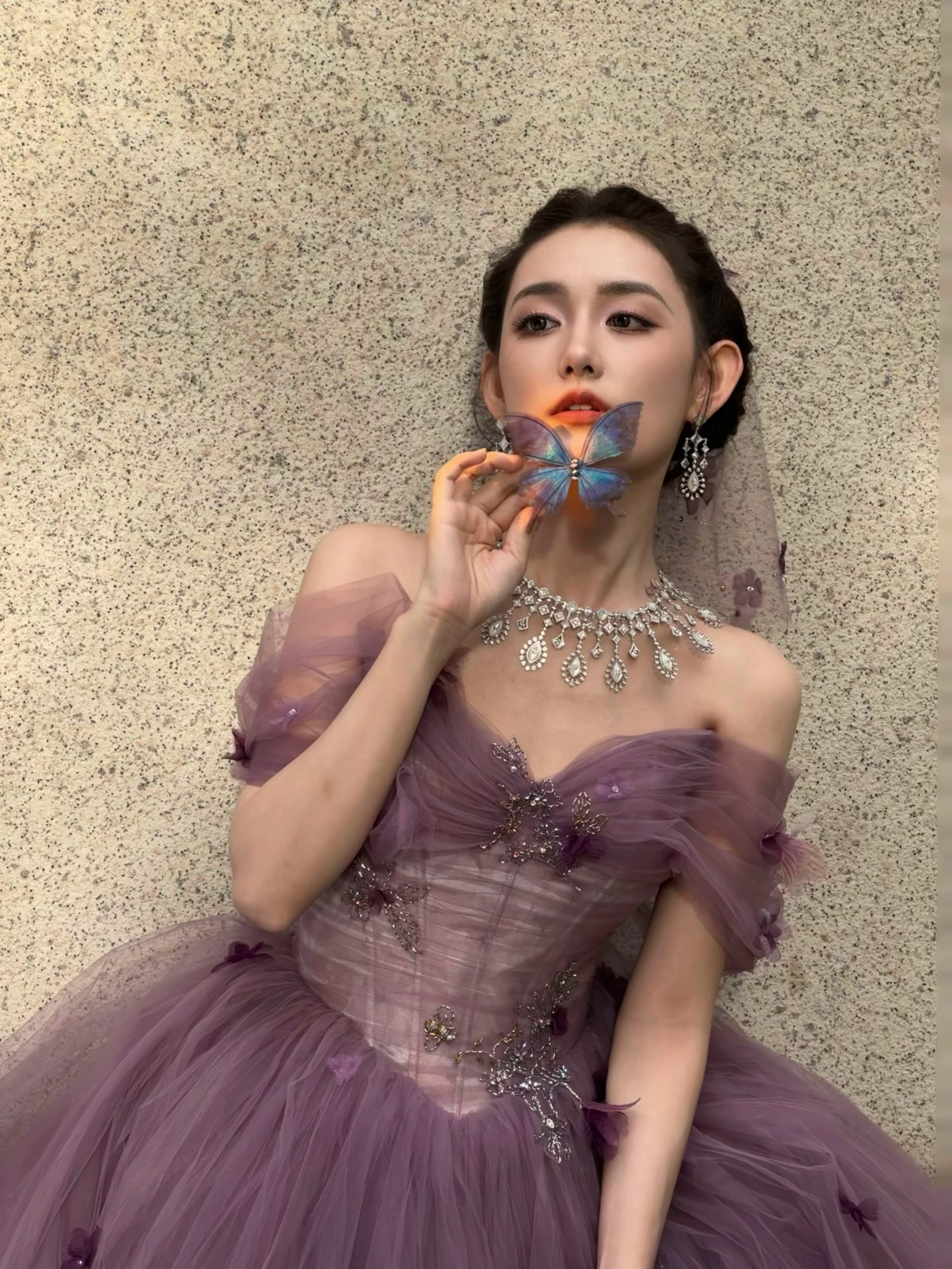 依些杂记 🦋🌷🌸🪻🌼🌻💎 ​​​