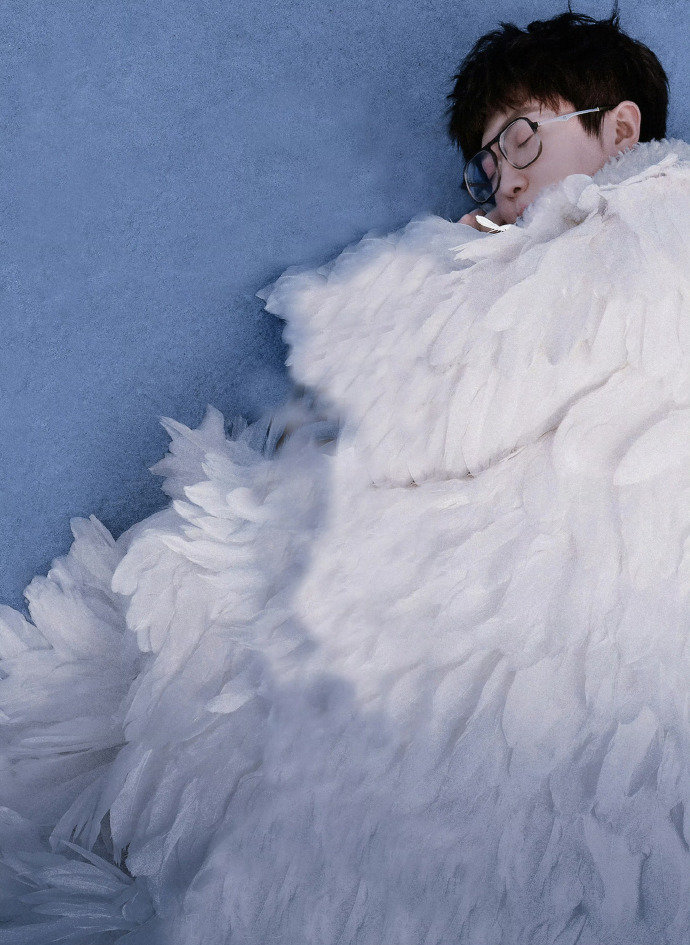 毛不易江苏跨年关键词毛不易又来江苏跨年啦！五次登台，每次都是视听盛宴，古+风格搞